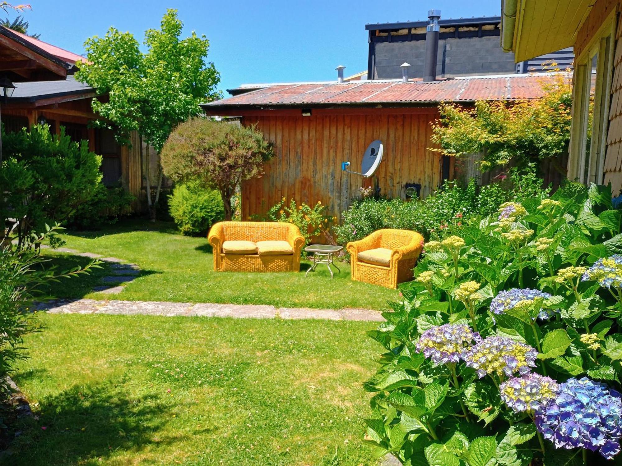 Hostal Amancay Puerto Varas Exterior photo